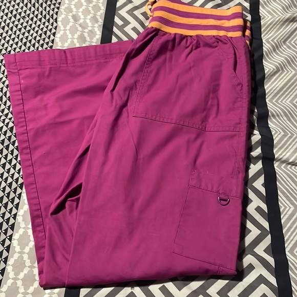 Health Pro Scrubs - Picture 1 of 1